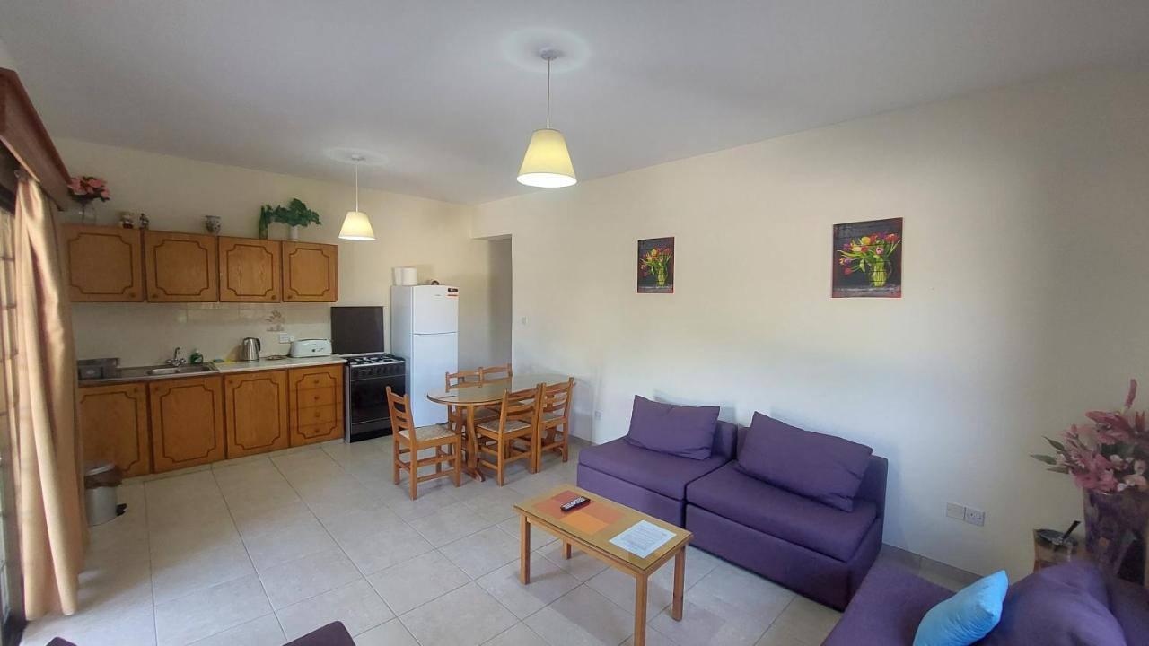 Droushia Holiday Apartments Dhrousha Eksteriør billede